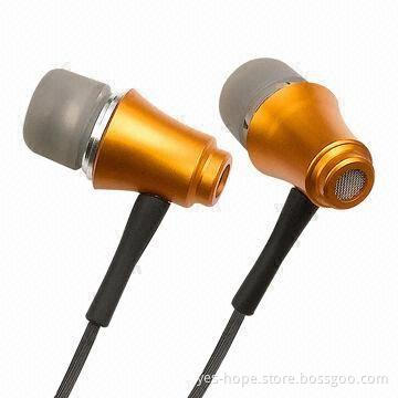 Metal Earphones with Digital Stereo Sound and 3.5mm Stereo Plug